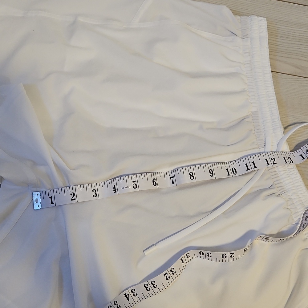 Lululemon Pace Rival High Rise Size 8 Shorts Womens 8 white High Rise Drawstring - Picture 5 of 6